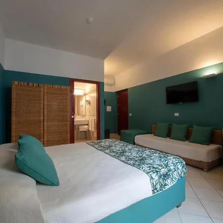 Hotel Insula 3*
