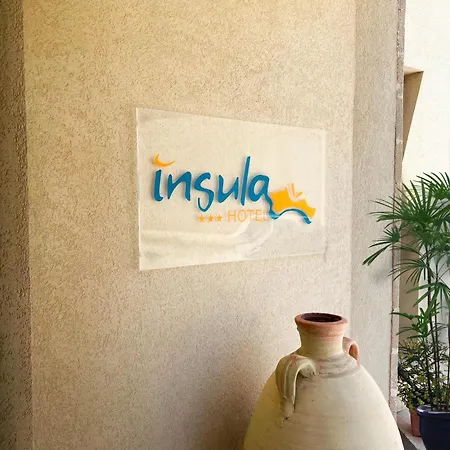 Hotel Insula 3*