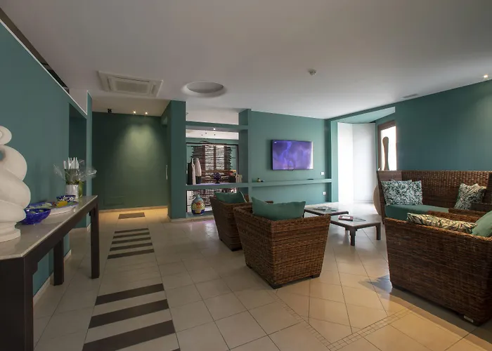 Insula Отель Фавиньяна